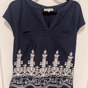 Navy/White loose, comfortable top